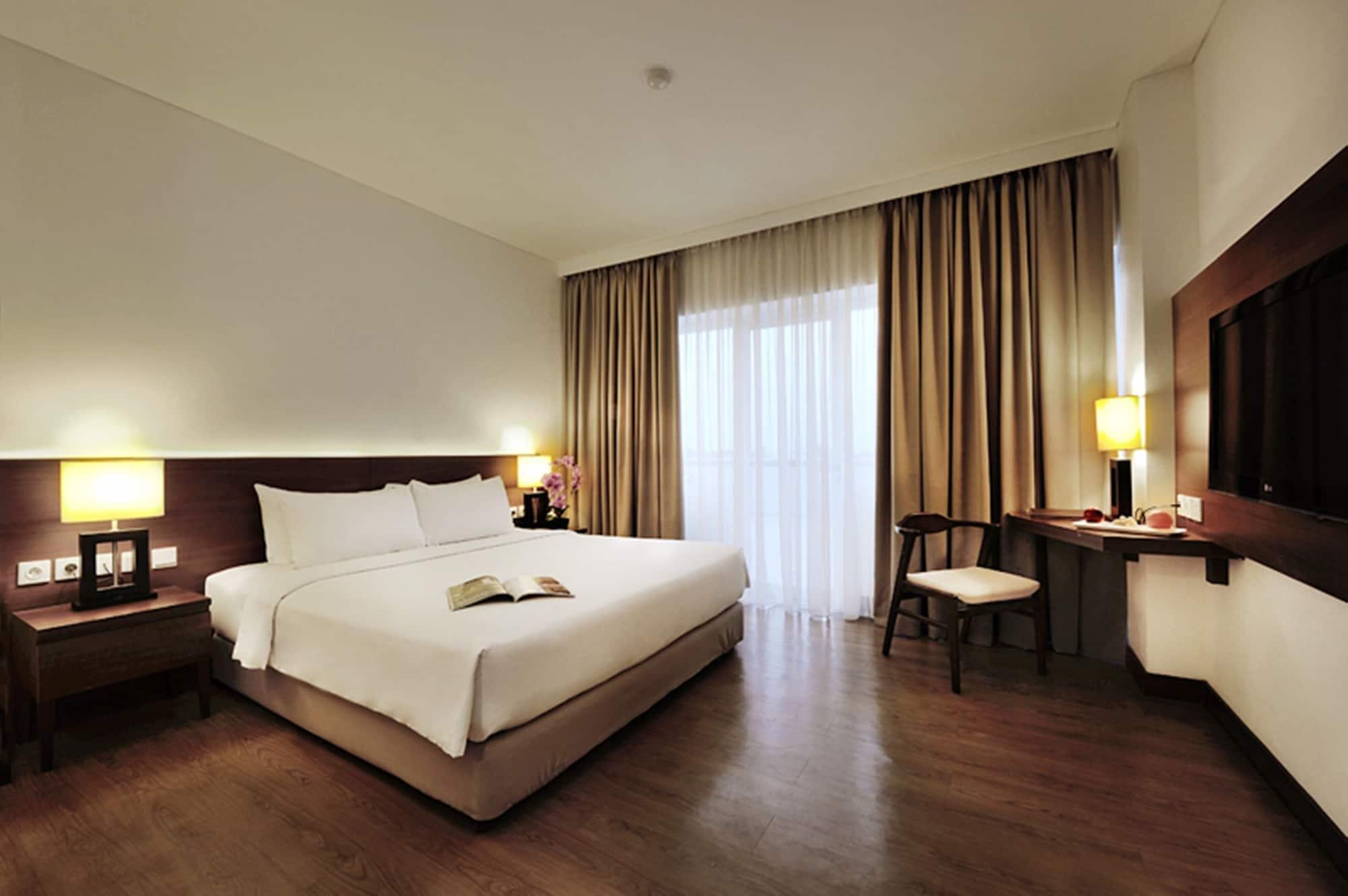 D'Primahotel Тангеранг Экстерьер фото
